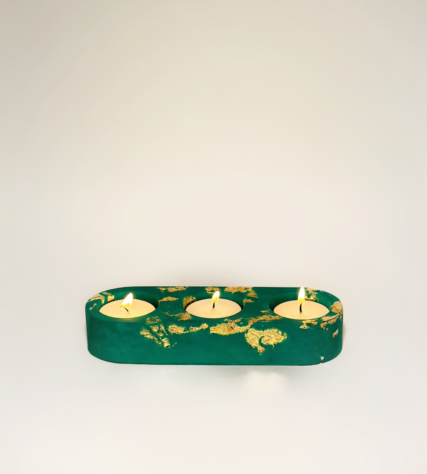 Tea light holder